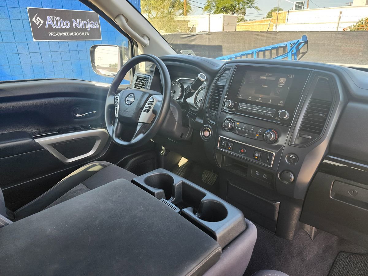 Used 2023 Nissan Titan SV RWD image 21