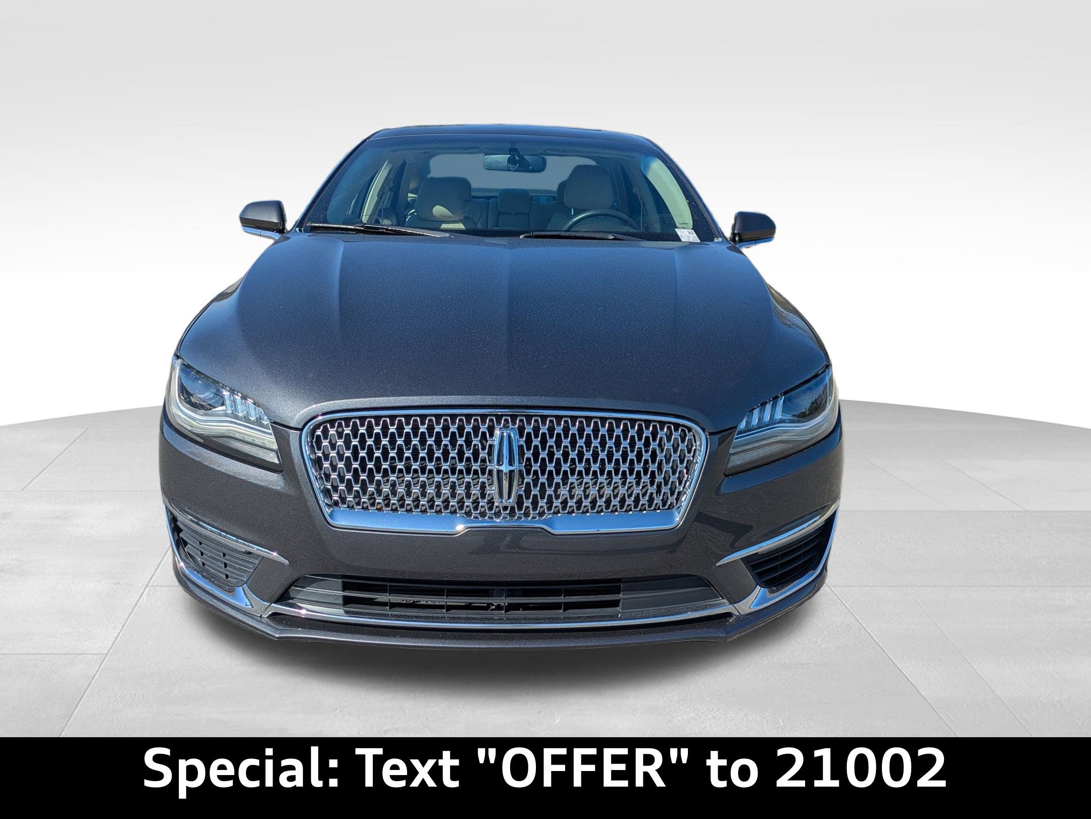 Used 2017 Lincoln MKZ Reserve image 9