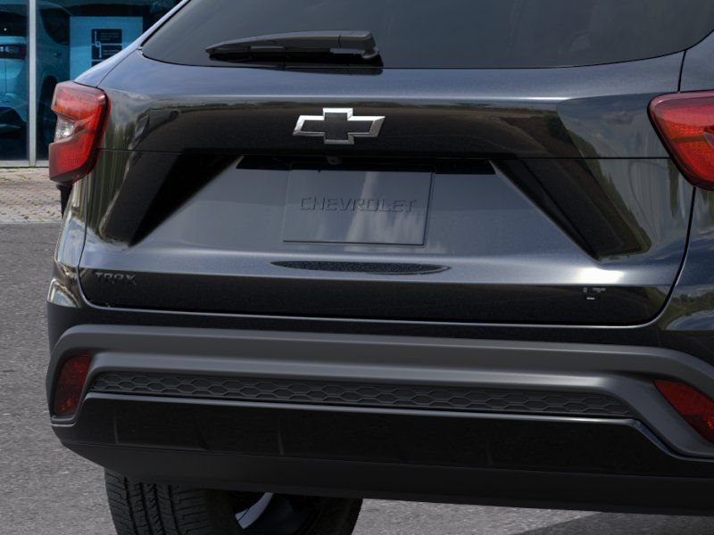 New 2026 Chevrolet Trax LT w/ Midnight Edition FWD image 14