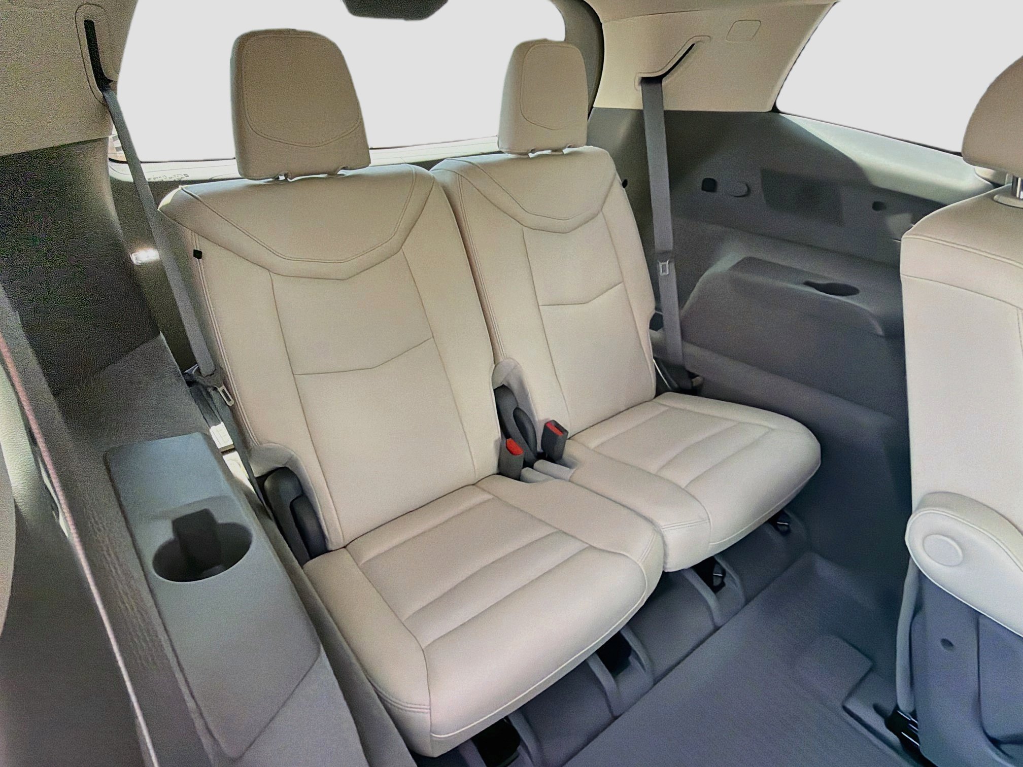 Certified 2024 Cadillac XT6 Premium Luxury w/ LPO, Floor Liner Package FWD image 29