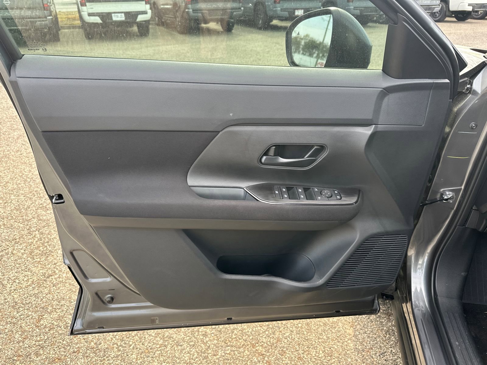 New 2026 Nissan Kicks S image 8