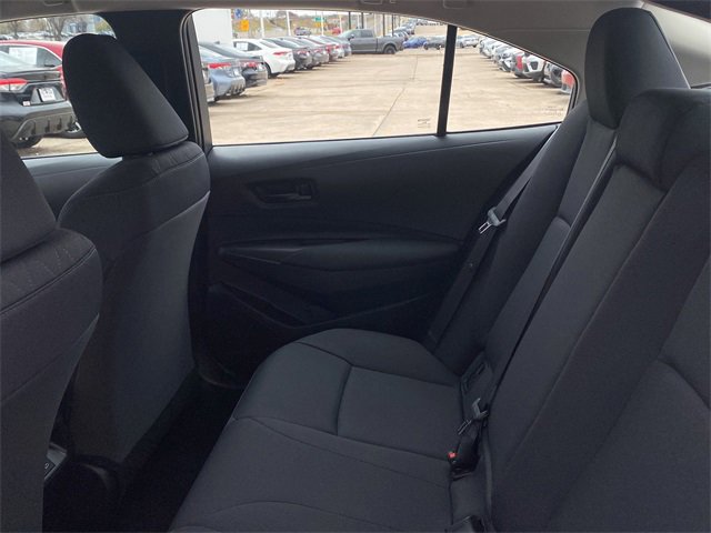 Used 2025 Toyota Corolla LE image 16