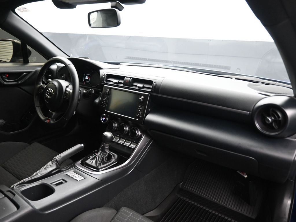 Used 2025 Toyota GR86 w/ Performance Package image 37