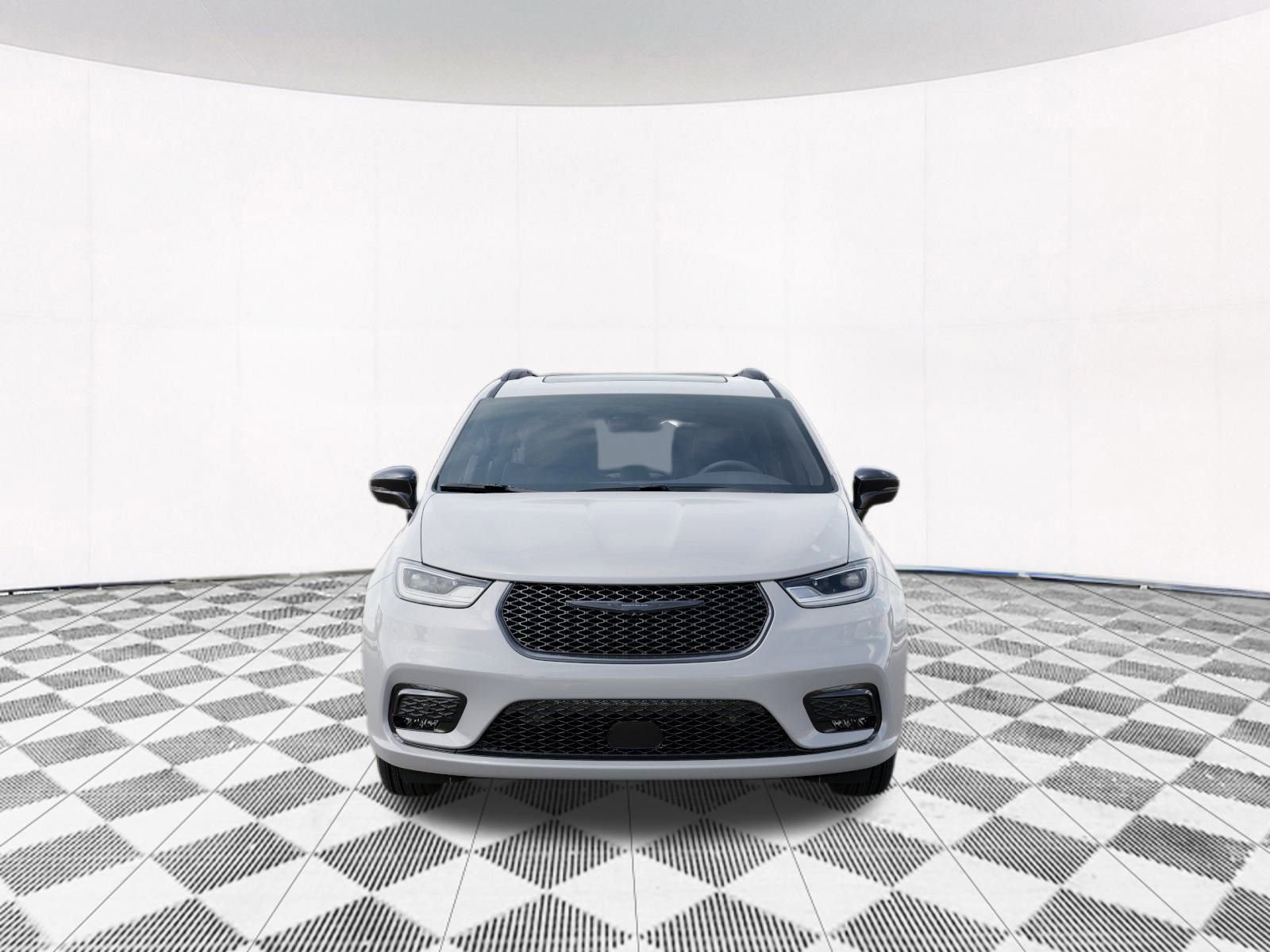 New 2026 Chrysler Pacifica Limited image 8