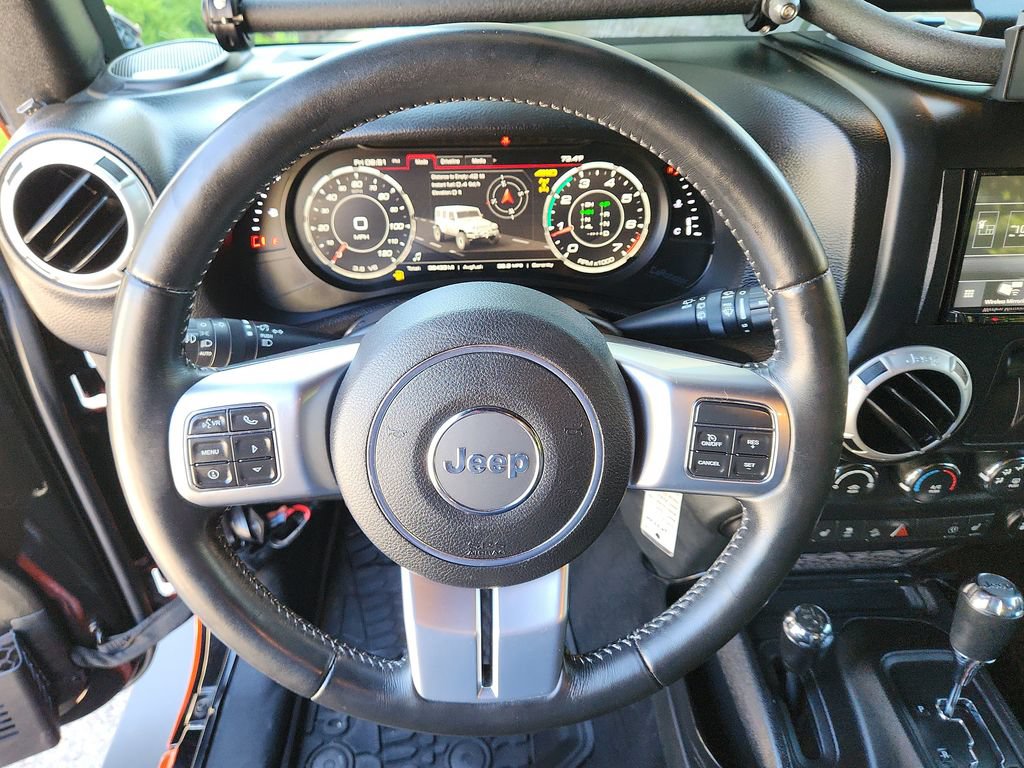 Used 2017 Jeep Wrangler Rubicon AWD/4WD image 21
