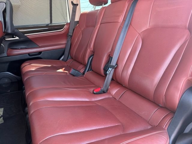 Used 2019 Lexus LX 570 4WD w/ Luxury Package image 34