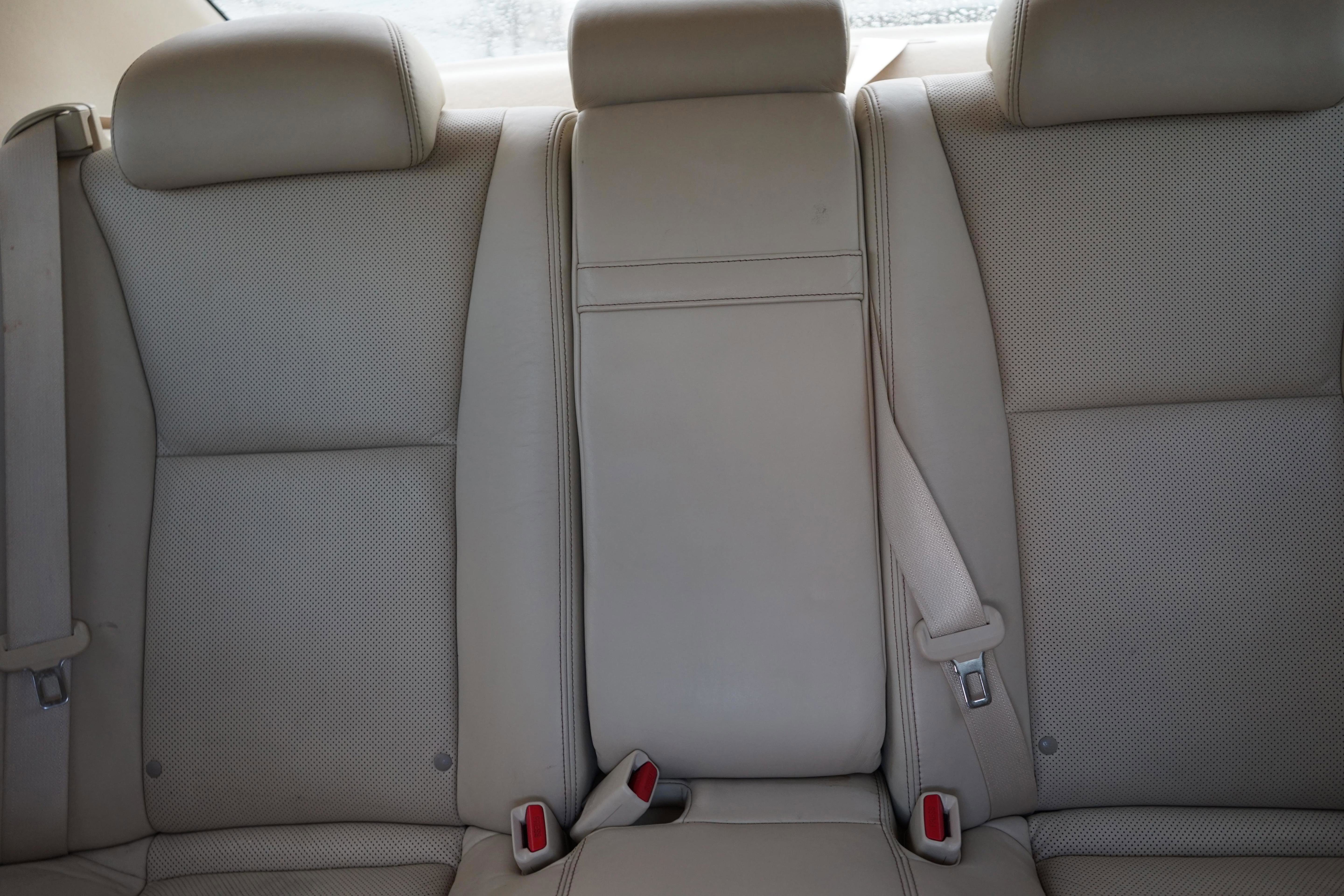 Used 2014 Lexus LS 460 w/ Comfort Package image 19