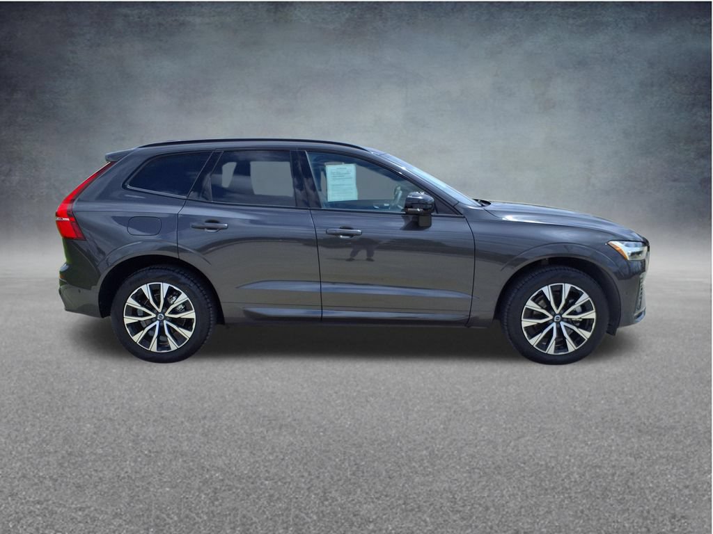 Certified 2025 Volvo XC60 B5 Plus AWD/4WD image 9