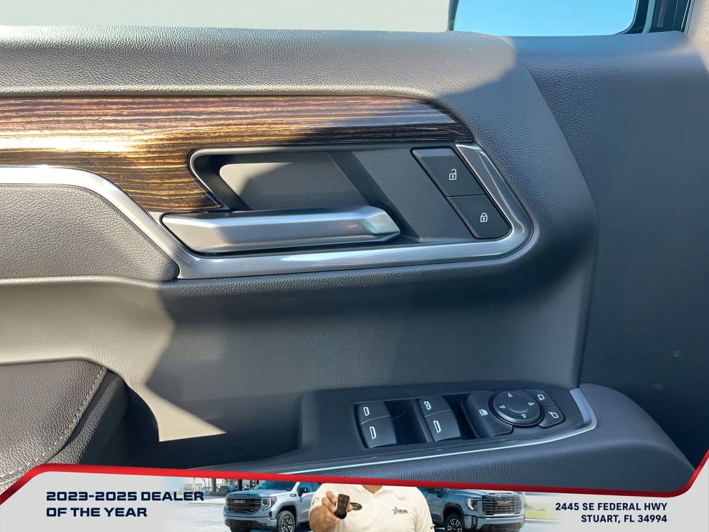 New 2025 GMC Sierra 1500 Elevation image 42