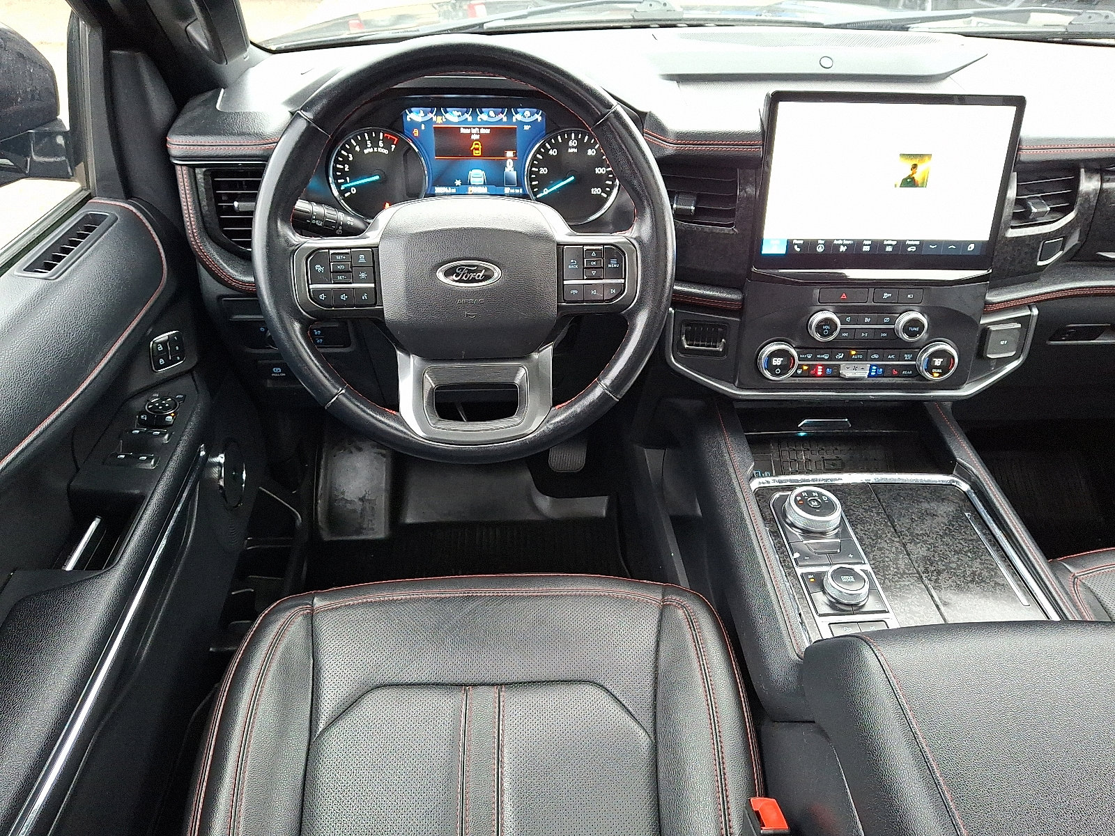 Used 2022 Ford Expedition Limited image 12