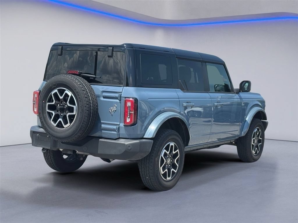 Used 2025 Ford Bronco Outer Banks AWD/4WD image 3