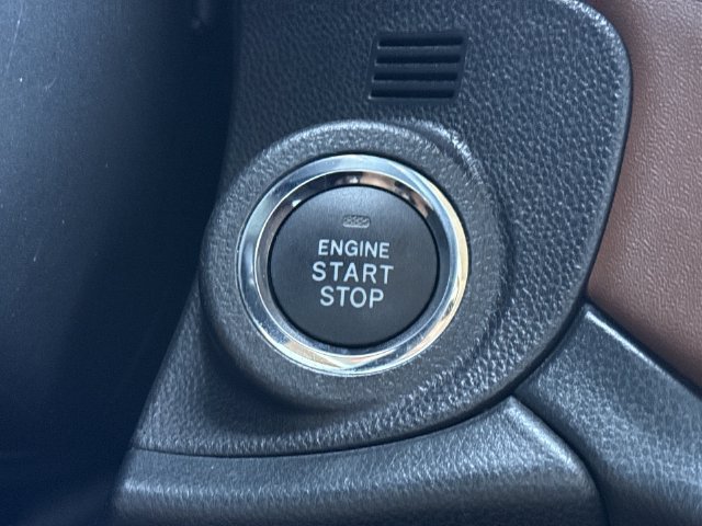 Used 2020 Subaru Outback Touring XT AWD/4WD image 27