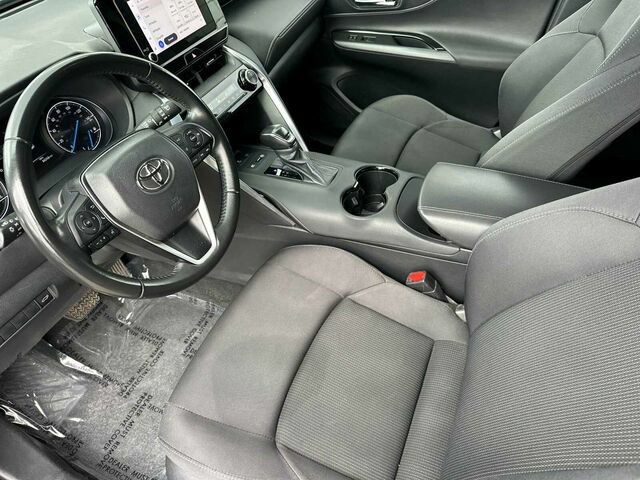 Used 2024 Toyota Venza LE AWD/4WD image 10