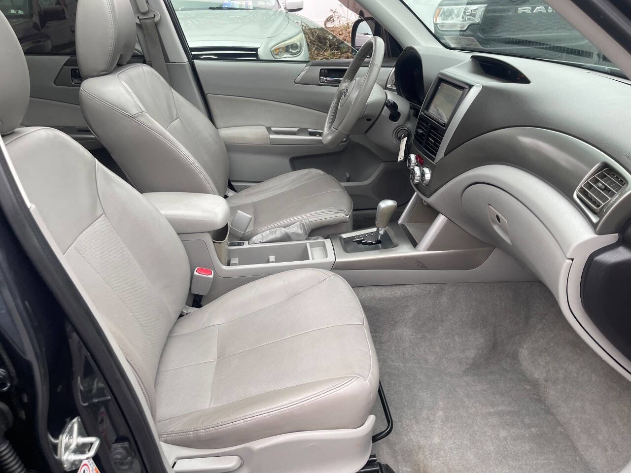 Used 2010 Subaru Forester 2.5XT Limited image 31