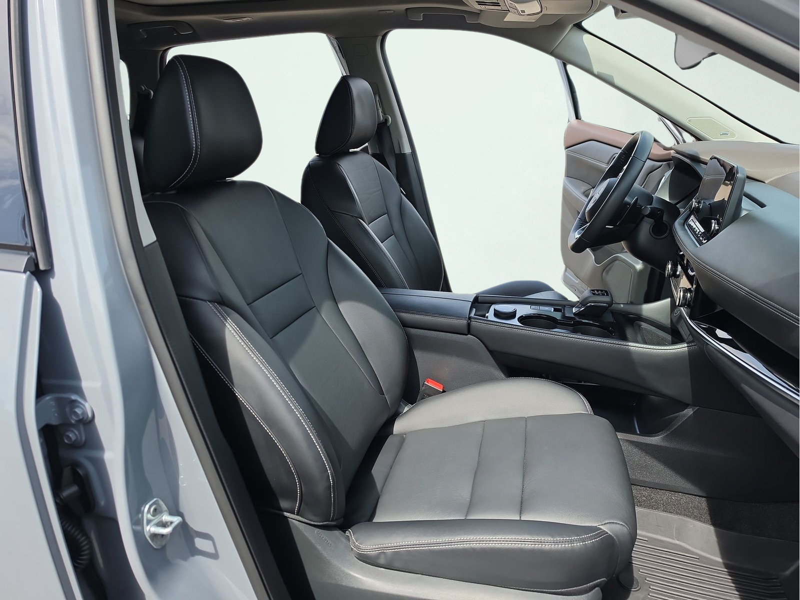 Used 2023 Nissan Rogue SL w/ SL Premium Package AWD/4WD image 19