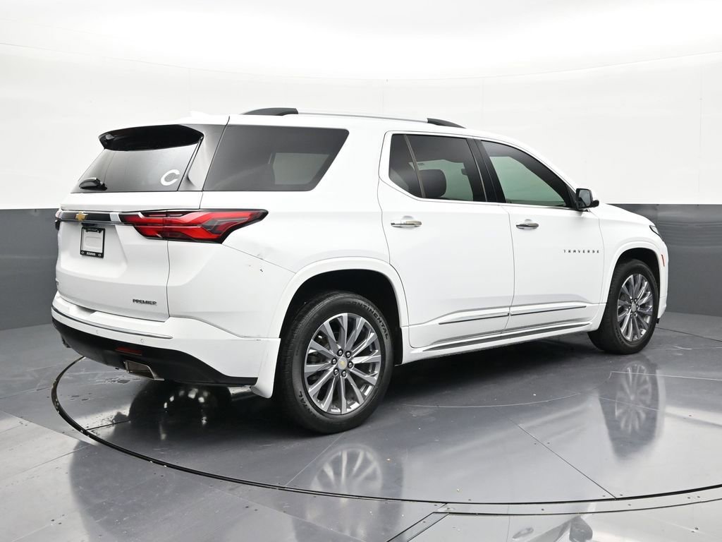 Used 2022 Chevrolet Traverse Premier FWD image 5