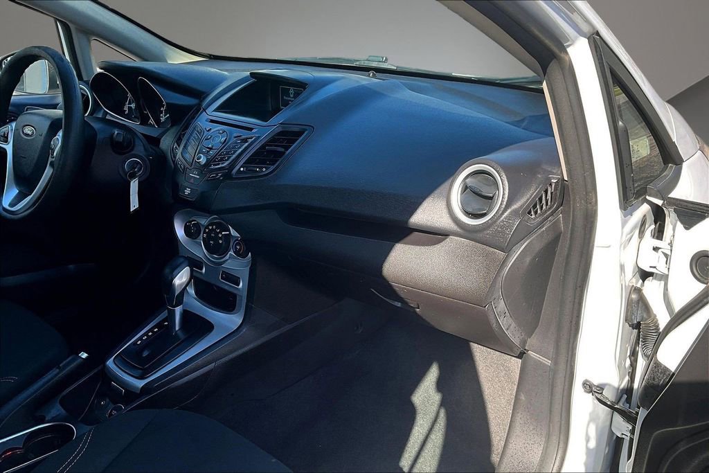 Used 2017 Ford Fiesta SE FWD image 24