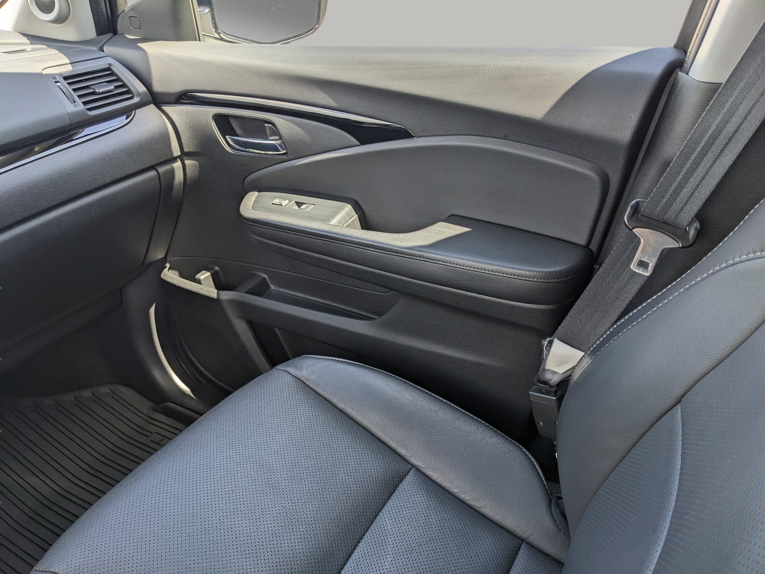 Used 2022 Honda Pilot Elite image 14