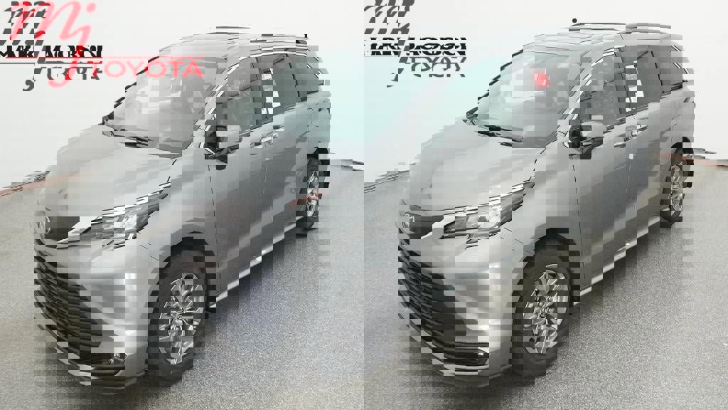 New 2026 Toyota Sienna XLE
