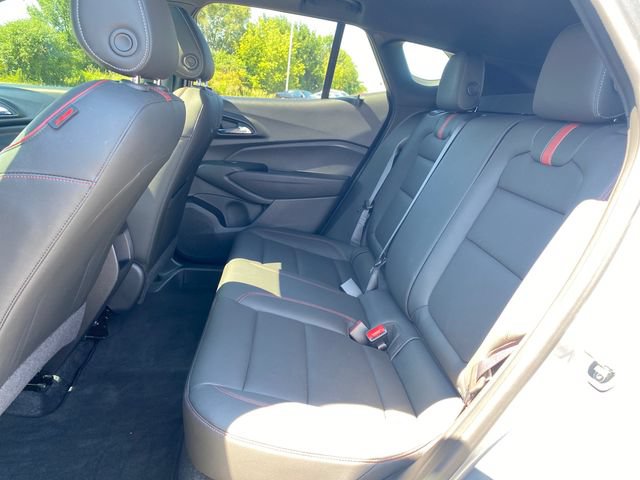 Certified 2024 Chevrolet Trax RS w/ Sunroof Package FWD image 19