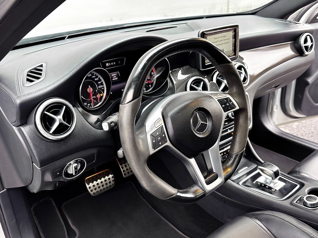 Used 2015 Mercedes-Benz GLA 45 AMG 4MATIC w/ Driver Assistance Package image 21