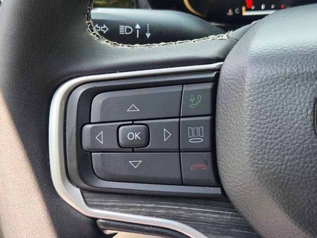 Used 2023 Jeep Wagoneer L Series III w/ Premium Group I AWD/4WD image 13