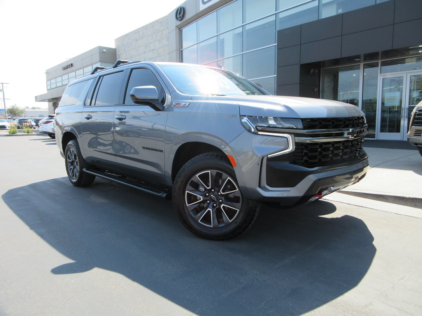 Used 2021 Chevrolet Suburban Z71 AWD/4WD image 15