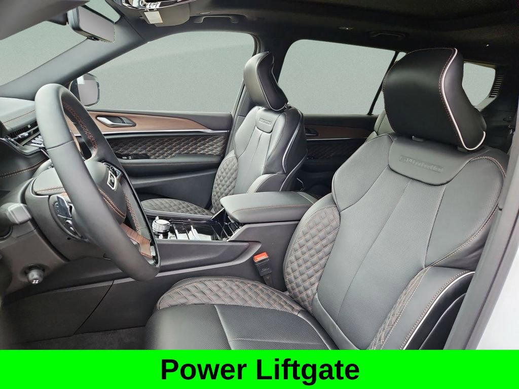 Used 2024 Jeep Grand Cherokee L Summit w/ Advanced Protech Group IV AWD/4WD image 10