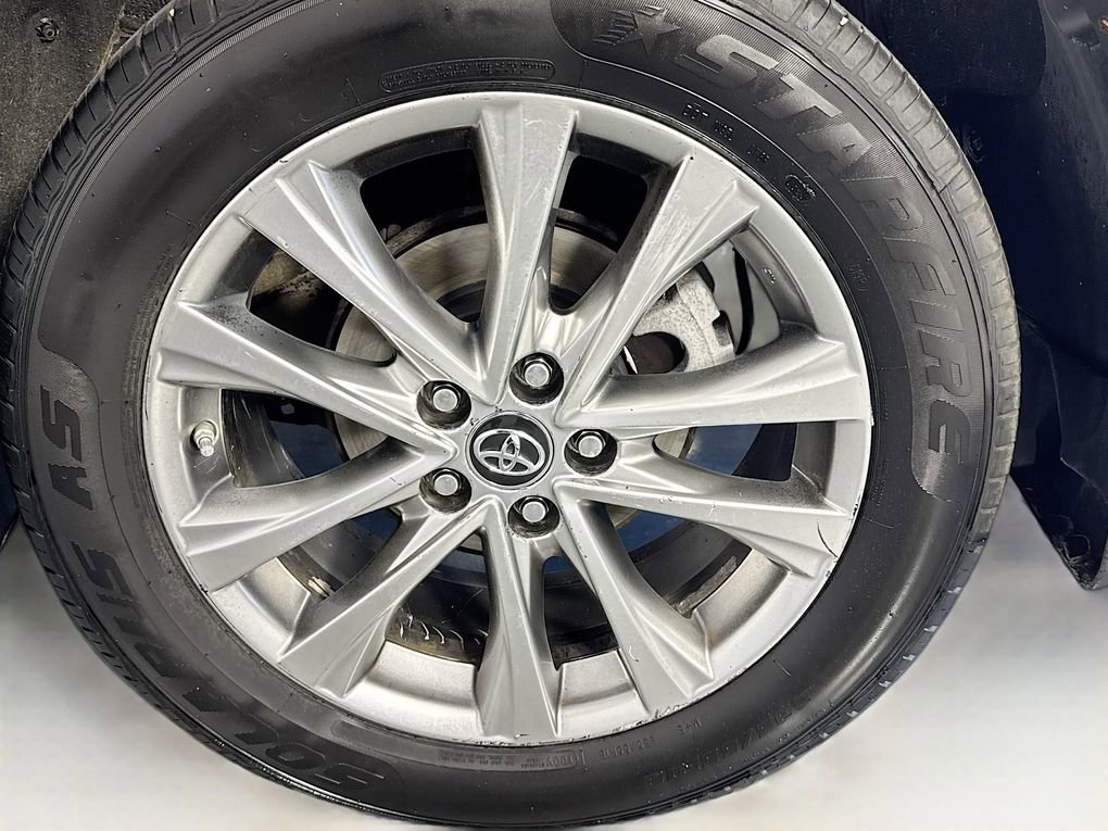 Used 2018 Toyota RAV4 Limited w/ All Weather Liner Package image 30