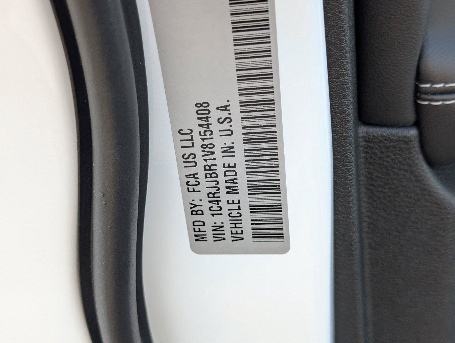 New 2027 Jeep Grand Cherokee L Limited RWD image 14