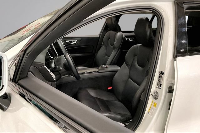 Certified 2021 Volvo V60 T5 Cross Country w/ Climate Package AWD/4WD image 27