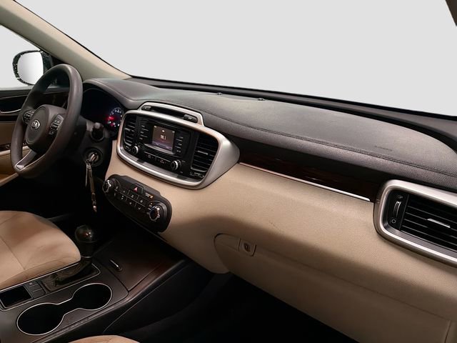 Used 2017 Kia Sorento LX image 29