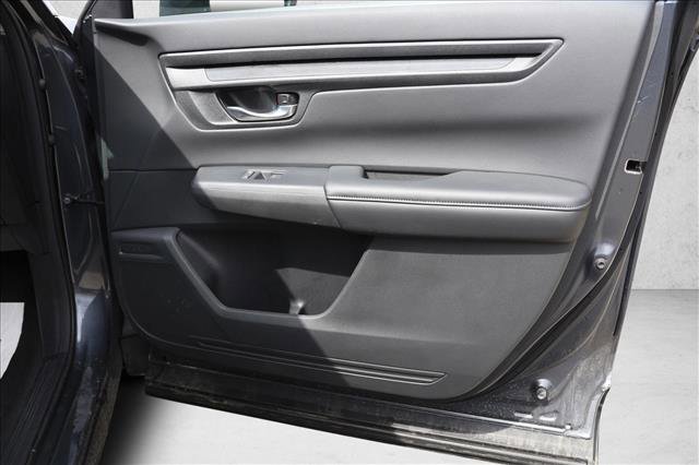 Used 2025 Honda CR-V LX image 29