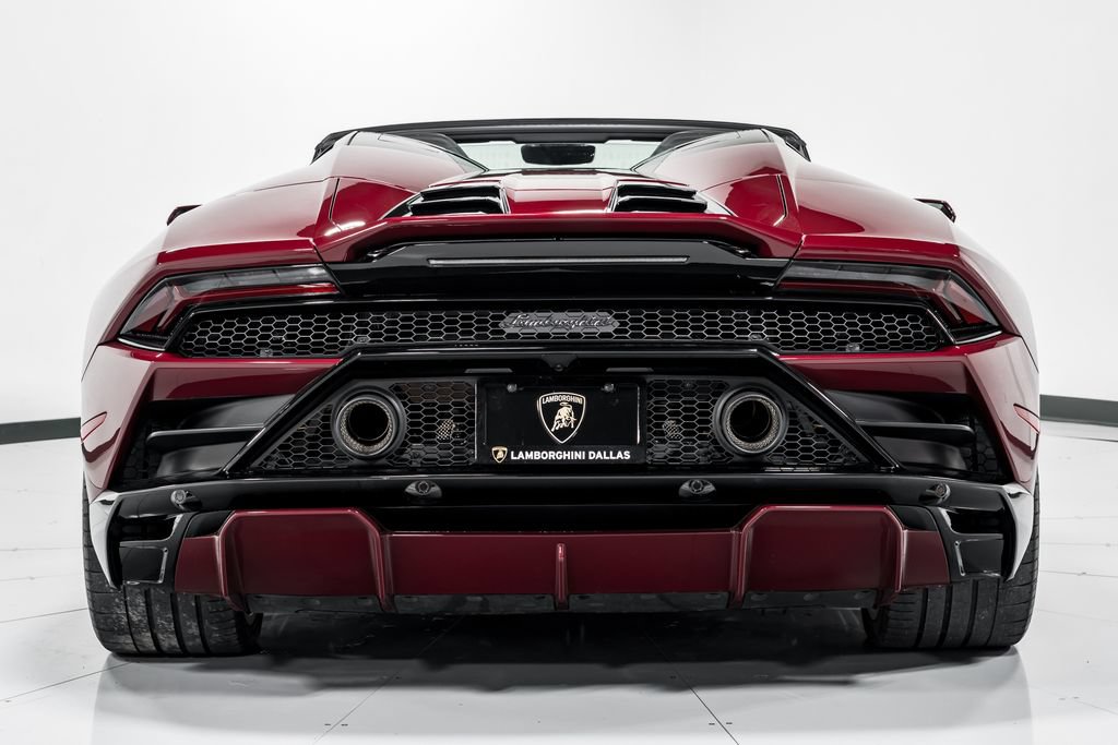 Used 2022 Lamborghini Huracan EVO RWD image 4