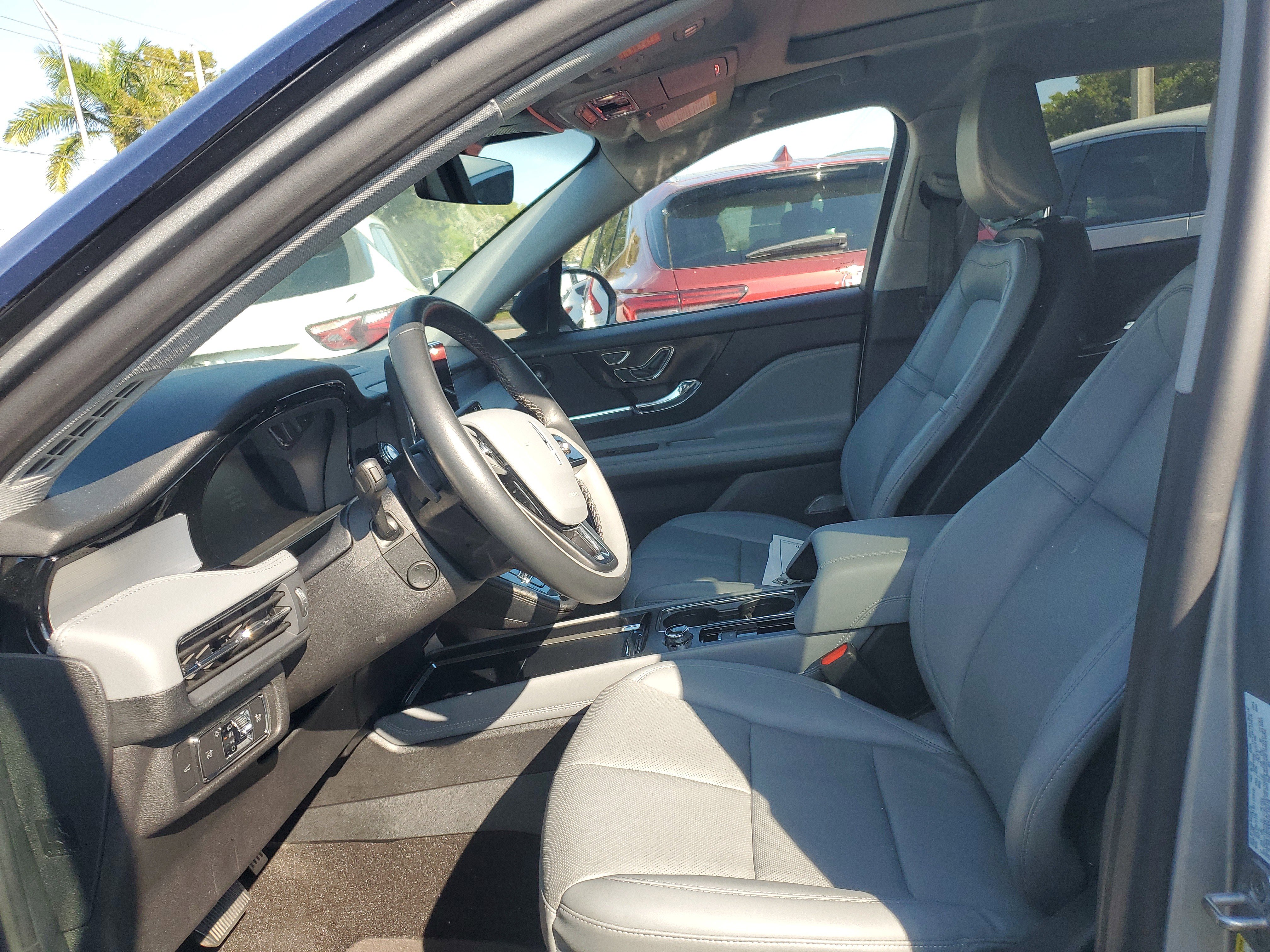 Certified 2022 Lincoln Corsair Reserve w/ Equipment Group 201A image 12