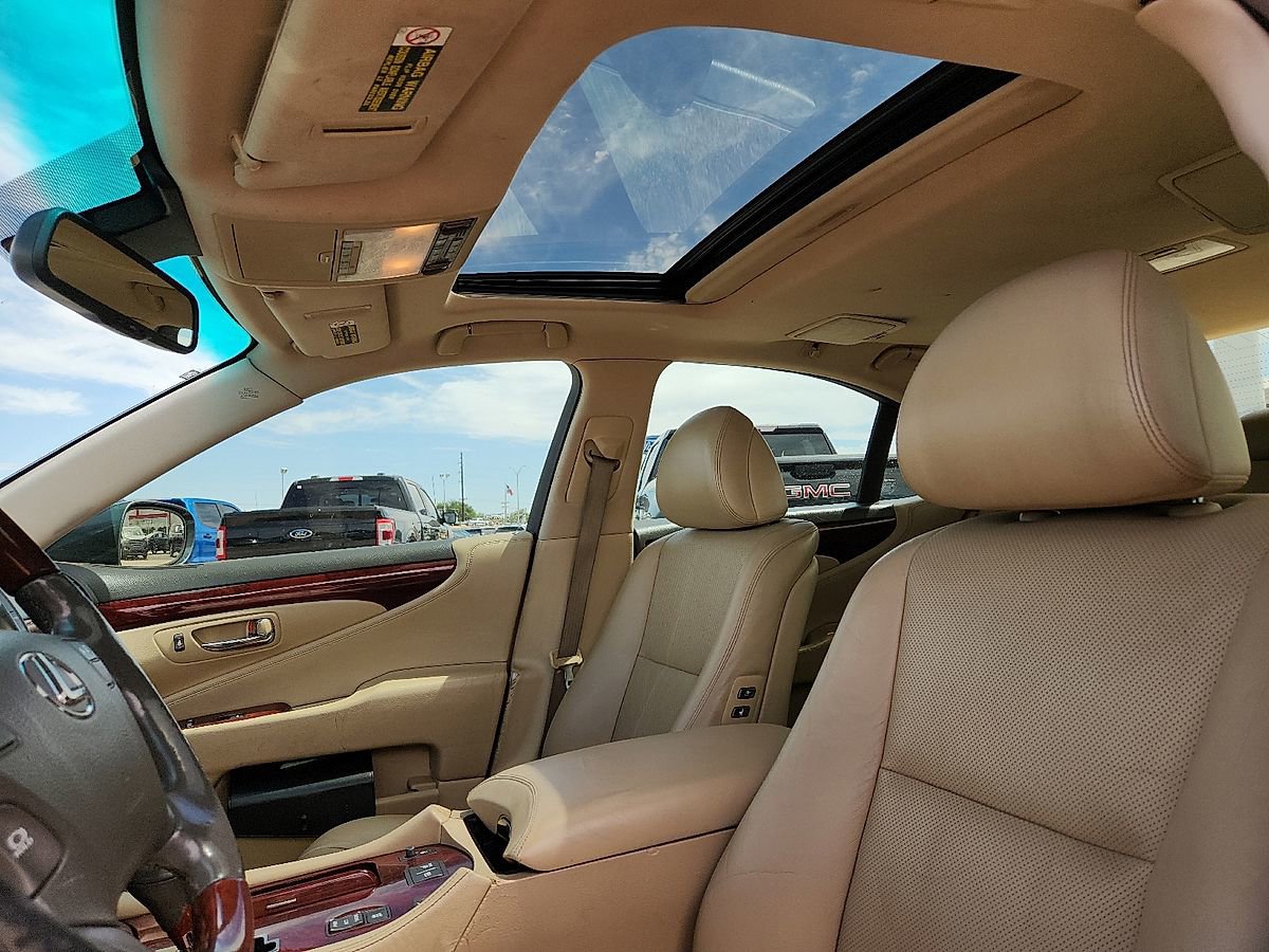 Used 2007 Lexus LS 460 RWD image 7