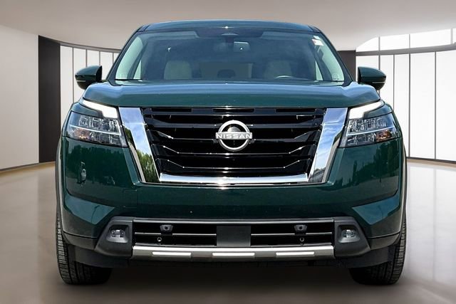 Used 2022 Nissan Pathfinder SL w/ SL Premium Package FWD image 2