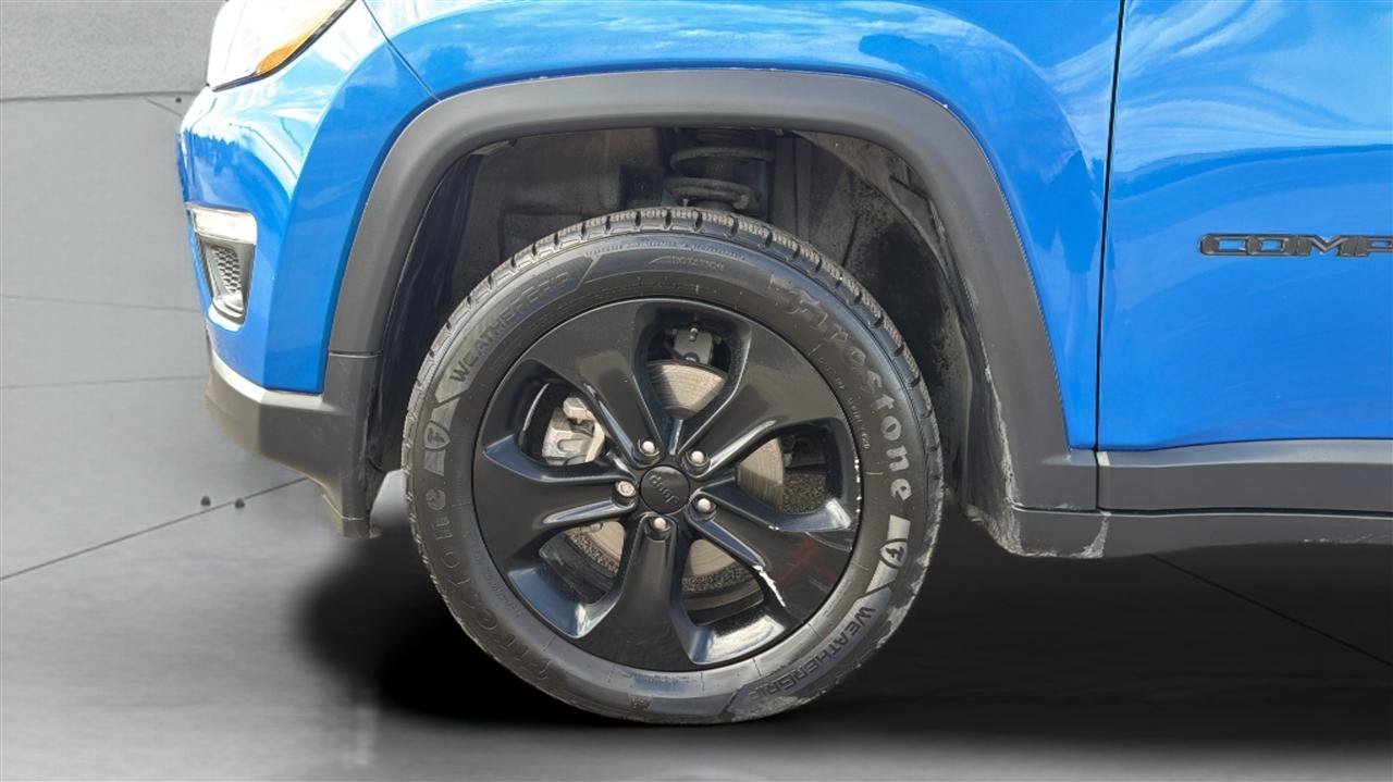 Used 2021 Jeep Compass Latitude AWD/4WD image 32