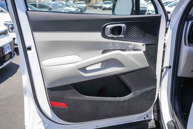 New 2026 Kia Sorento S w/ S Panoramic Sunroof Package FWD image 24