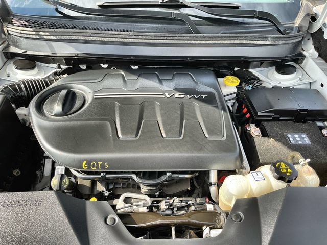 Used 2019 Jeep Cherokee Limited AWD/4WD image 18