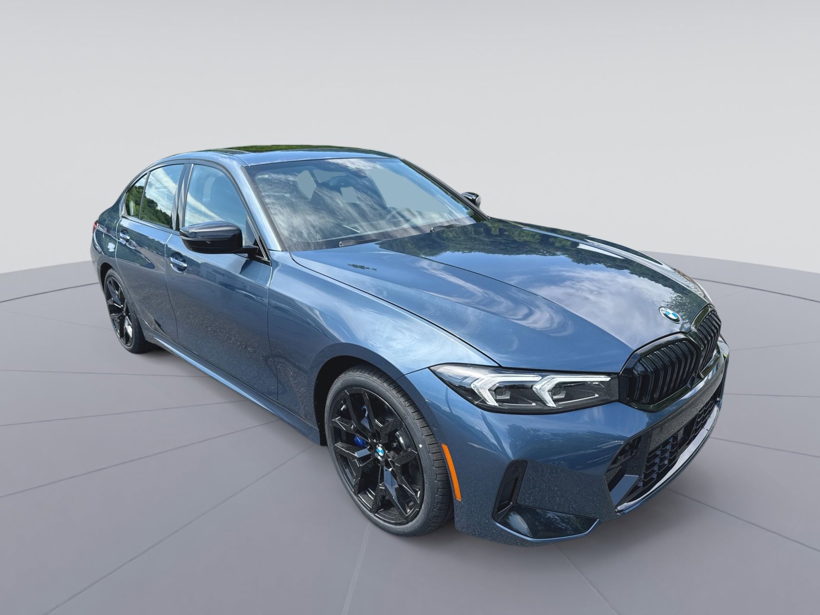New 2026 BMW 330i xDrive Sedan w/ M Sport Package AWD/4WD image 36