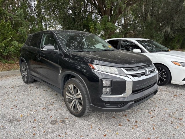 Used 2021 Mitsubishi Outlander Sport SE image 2