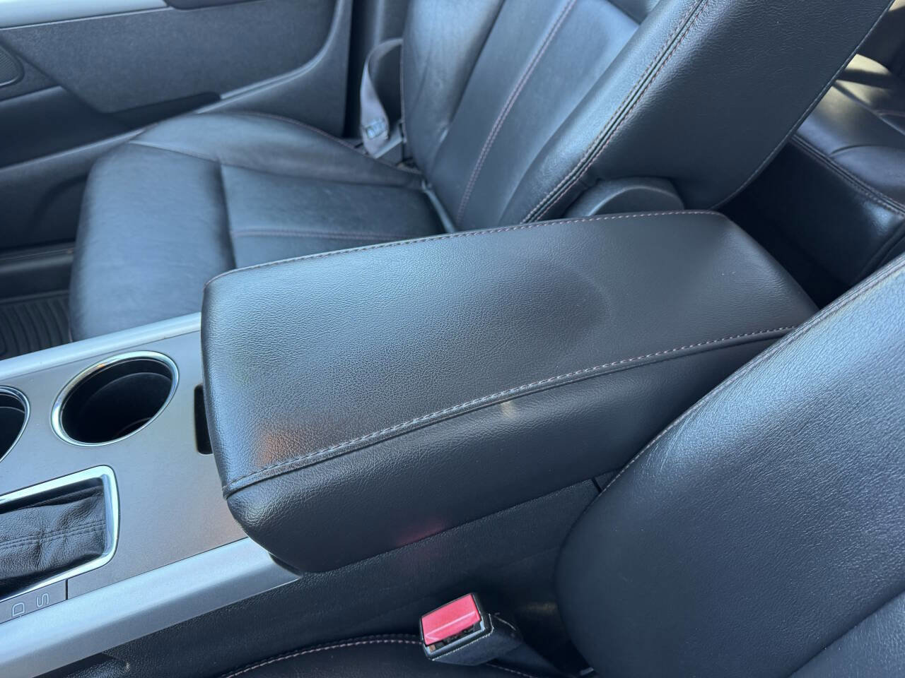 Used 2013 Ford Edge SEL image 25