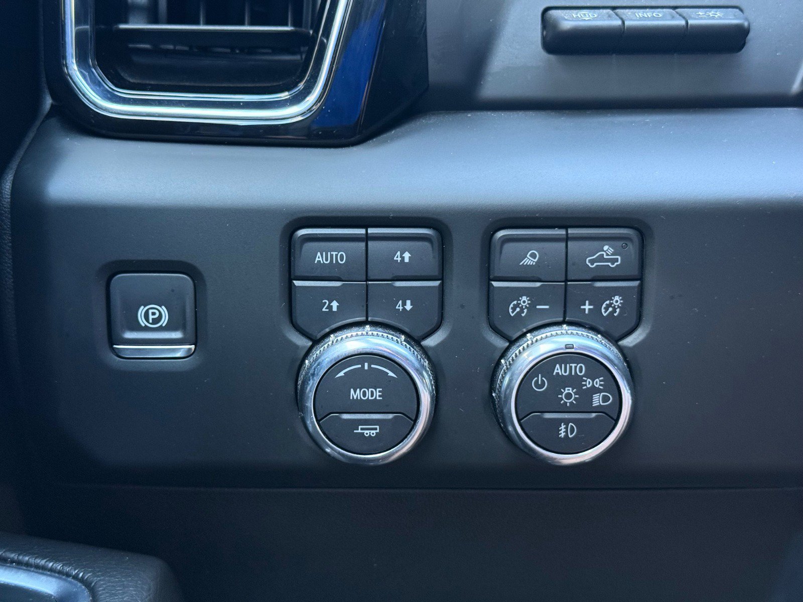 Certified 2024 GMC Sierra 1500 Denali image 22