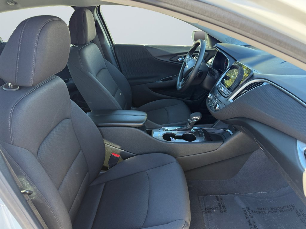 Used 2023 Chevrolet Malibu LT FWD image 15