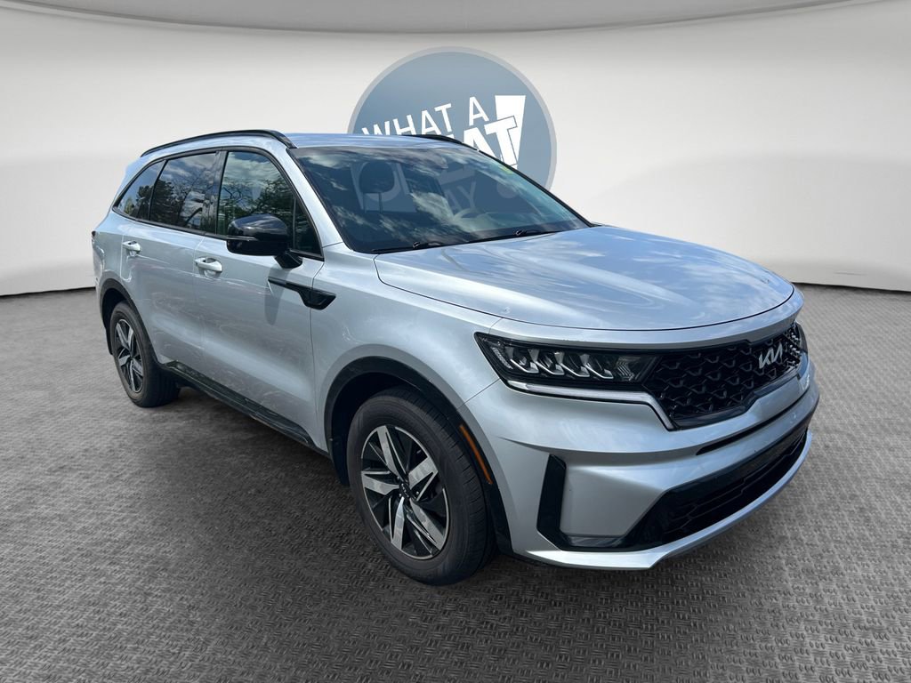 Used 2022 Kia Sorento S FWD image 1