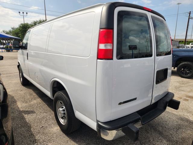 Used 2024 Chevrolet Express 2500 w/ Driver Convenience Package image 4