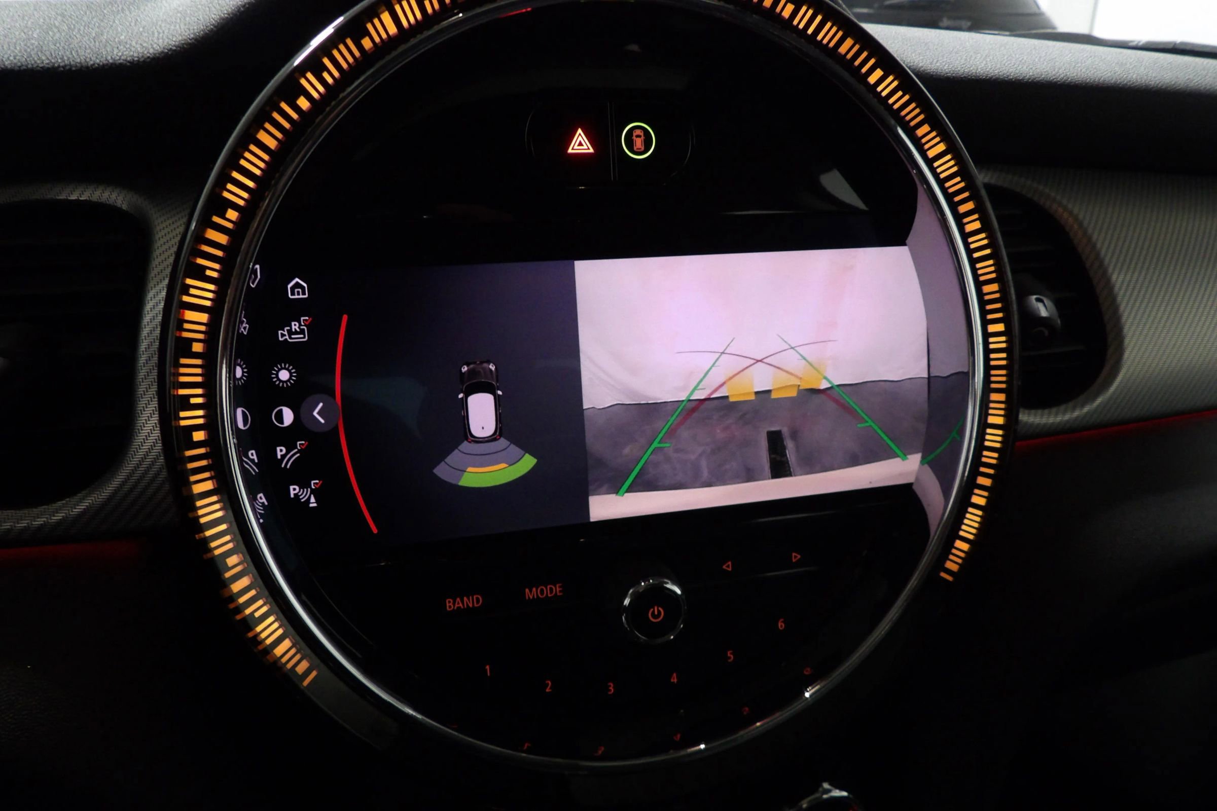 Used 2022 MINI Cooper 2-Door Hardtop image 12