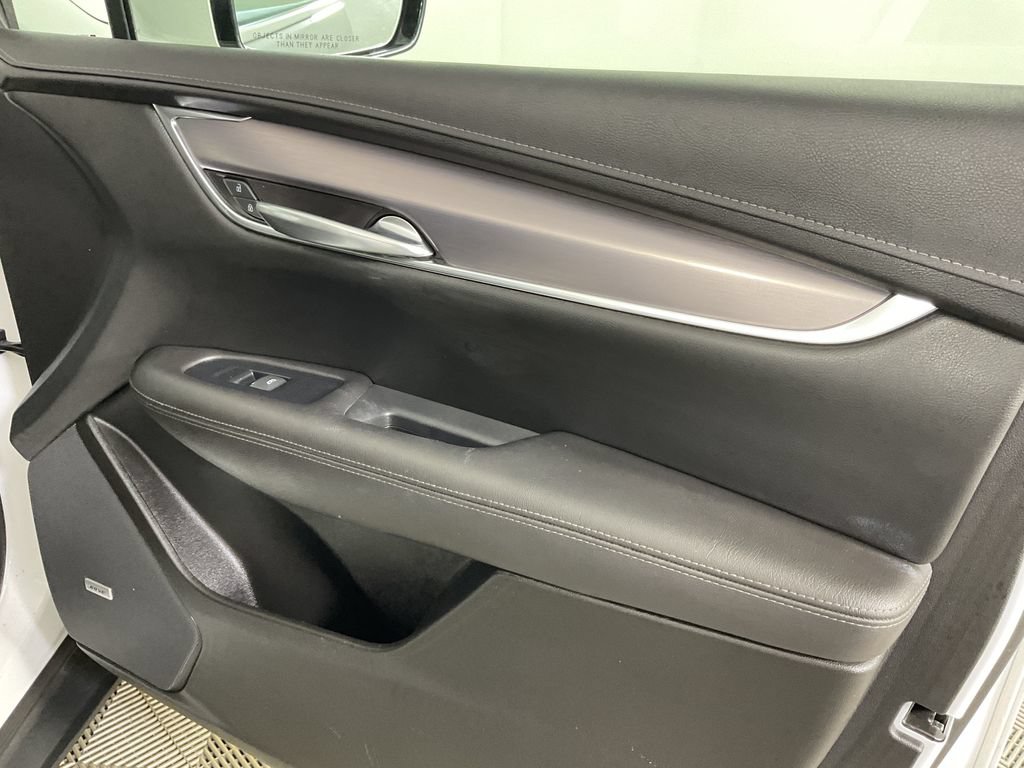 Used 2022 Cadillac XT5 Luxury AWD/4WD image 23