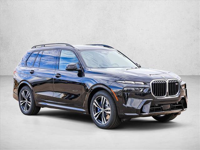 Used 2025 BMW X7 M60i video 3